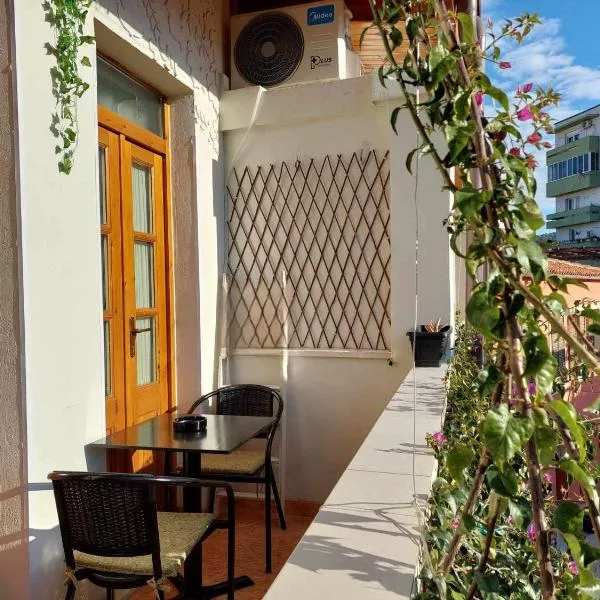 Godard Apartments, hotel in Vlorë