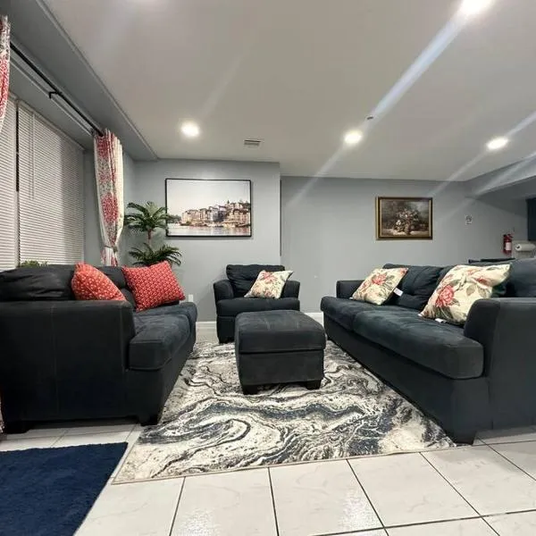 Luxury 2-Bedrooms 2-Bathrooms Near NYC/EWR, hotel v destinaci Newark