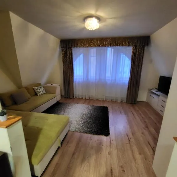 WW House 2, hotel in Debrecen