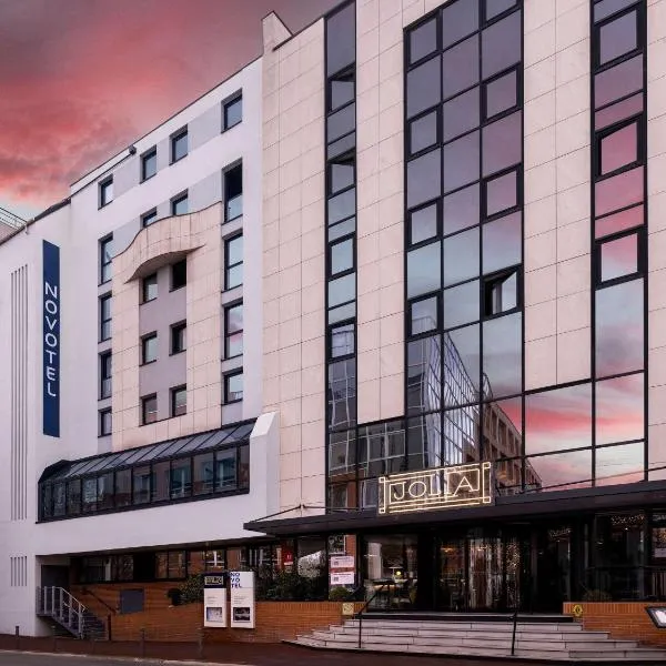 Novotel Paris Suresnes Longchamp, hotell sihtkohas Suresnes