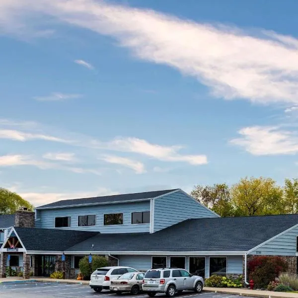 AmericInn by Wyndham Menominee, hotel v destinaci Menominee