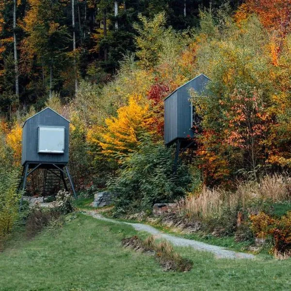 Hrad Kunzov Glamping & SPA & Restaurant, hotel em Přerov