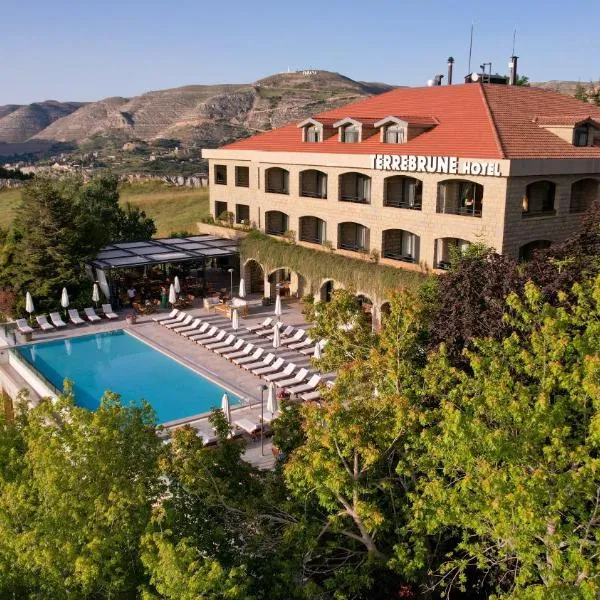 特雷布魯酒店，卡巴達比恩的飯店