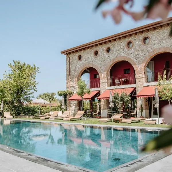 Le Greghe Suites, hotel v destinaci Lazise