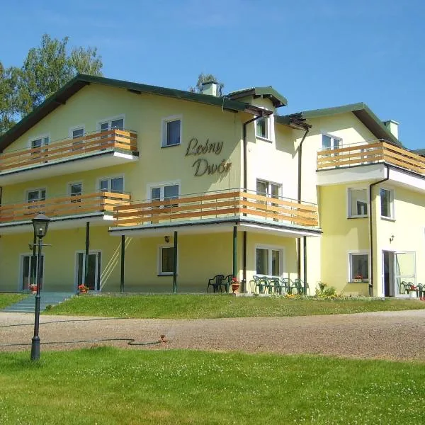 Okonek에 위치한 호텔 Leśny Dwór