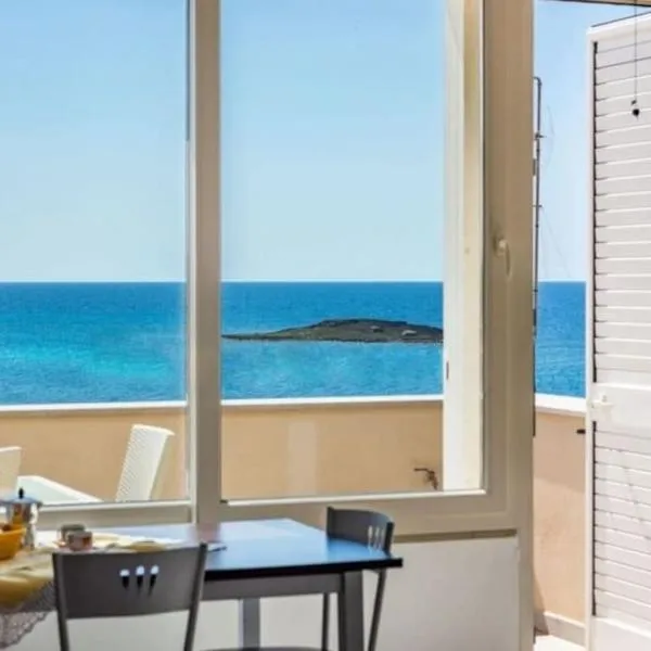 attico con strepitosa vista mare 4 posti letto, hotel v destinaci Torre San Giovanni Ugento
