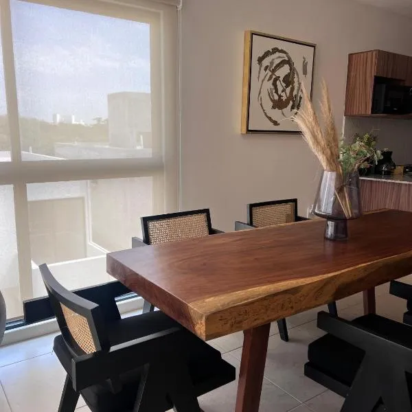 Hermoso Departamento Bracco、Alvaradoのホテル