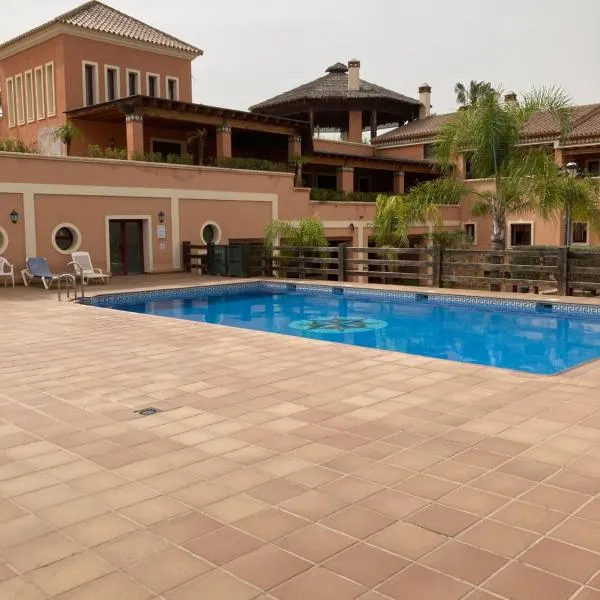 Garden View Apartment โรงแรมในโคอิน