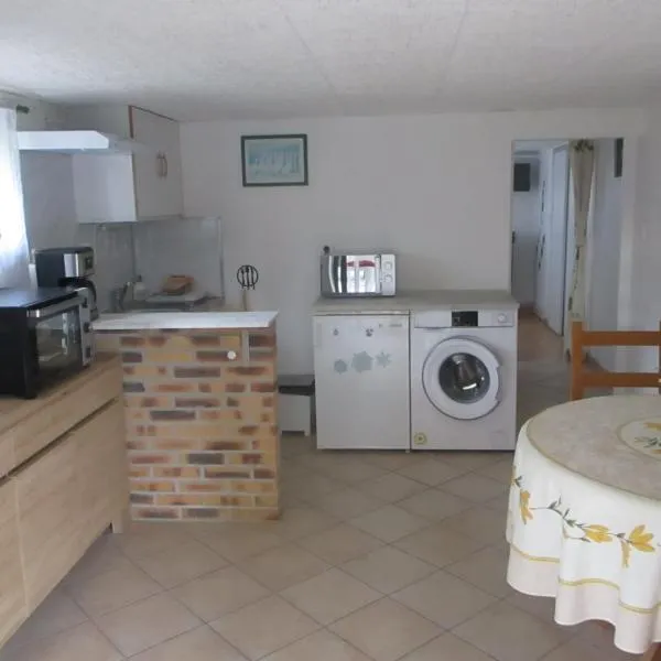 le gite fleuri, hotel v destinaci Abbeville
