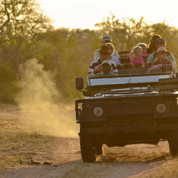 Mohlabetsi Self Catering Bush Lodge, hotel in Balule Game Reserve