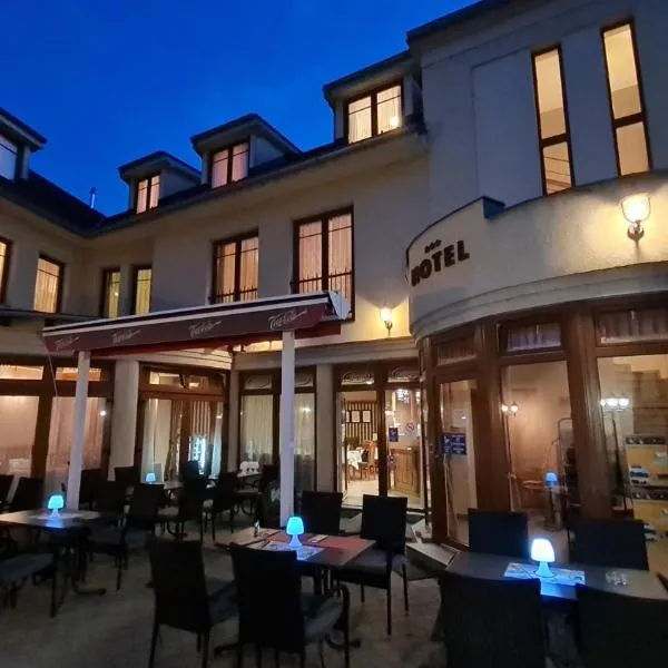 Hotel Patonai, hotel Fertődön