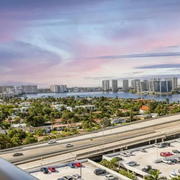 Beachside Bliss: 1BR Retreat Amenities, hotel in Sunny Isles Beach