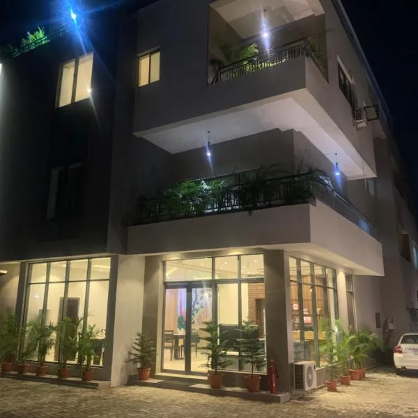 Greywood Hotel and Apartments, hotel v destinaci Ikeja