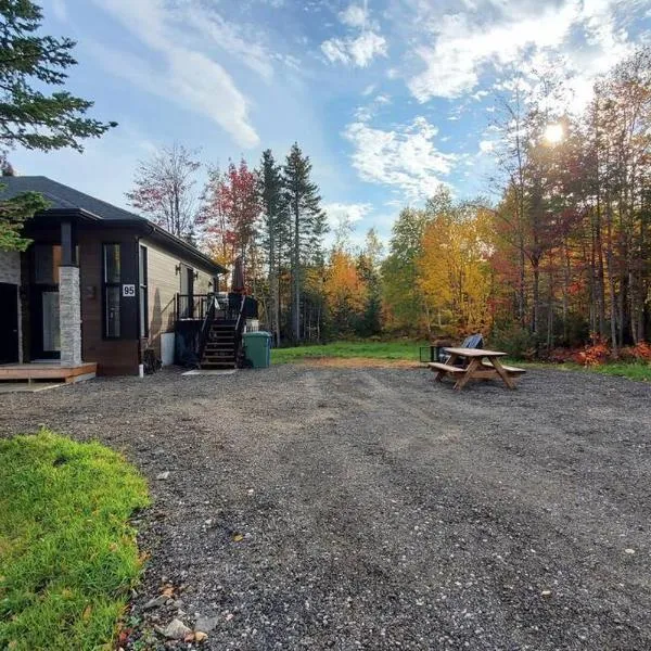 Cottage Quebec - La Nepheline, hotel v destinaci Petite-Rivière-Saint-Francois