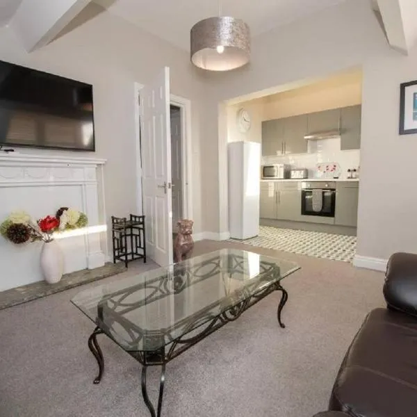 Albatross - Top Floor - Sea & Castle Views & Parking Space!, ξενοδοχείο σε Scarborough