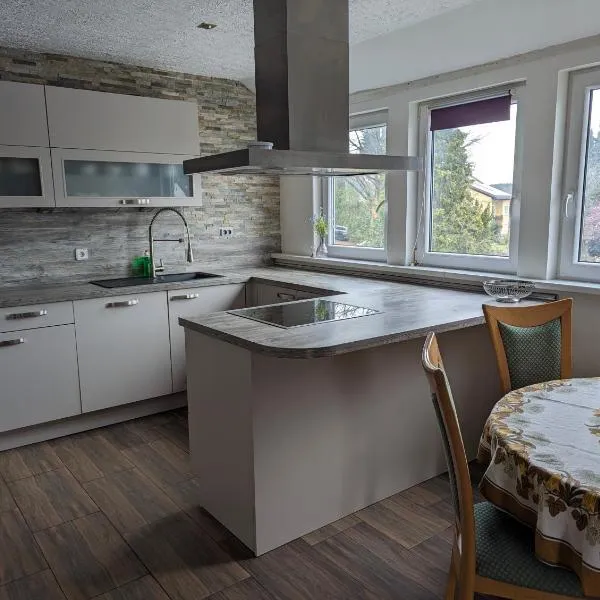 Nepalaya Ferienwohnung, hotel v destinaci Pegnitz
