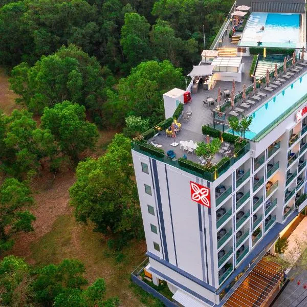 Hilton Garden Inn Phuket Bang Tao, отель в городе Лаян-Бич