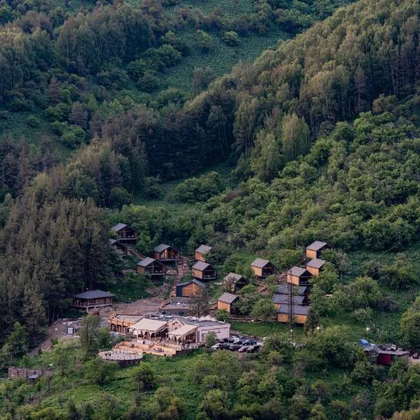 Qazaq Auyl Eco Hotel, Hotel in Besqaynar