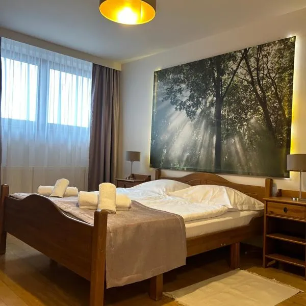 Hotel Vesta Centrum Konferencyjno Wypoczynkowe, hotel v destinaci Jeleśnia