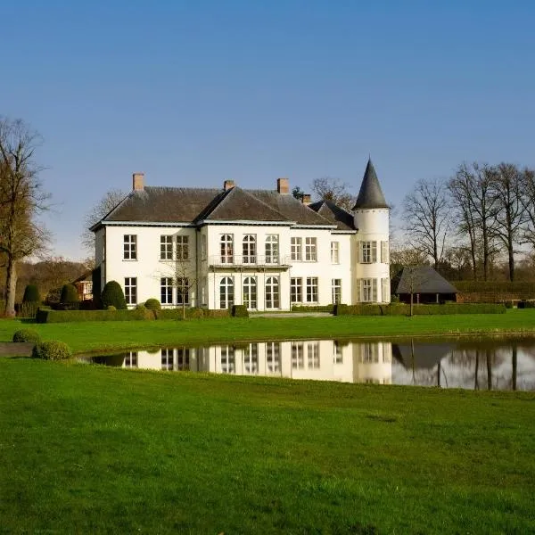 B&B Kasteel Den Tip, hotel v destinaci Arendonk