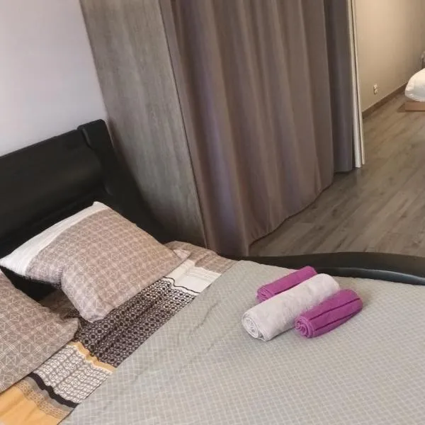 Maison en ville, hotel v destinaci Grande-Synthe