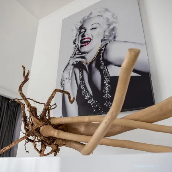 The Queen Luxury Apartments - Villa Marilyn, hôtel à Luxembourg