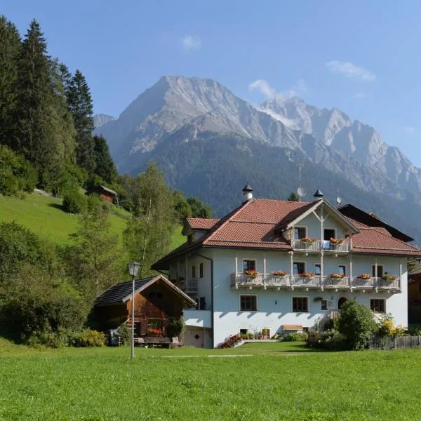 Residence Edelweiss, hotel v destinaci Anterselva di Mezzo