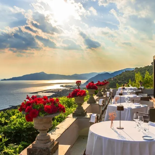 Villa Riviera Resort, hotel Lavagnában