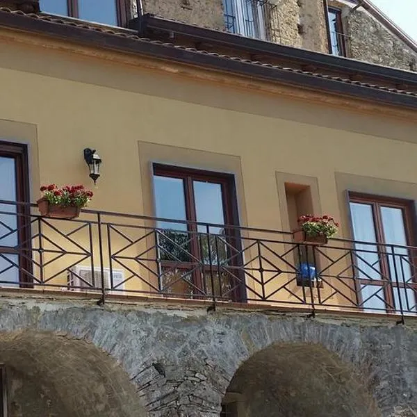 Palazzo Laurice, hotel v destinácii Perdifumo