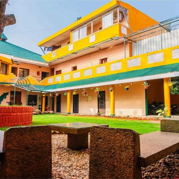 La Courtyard, hotel in Kālapettai