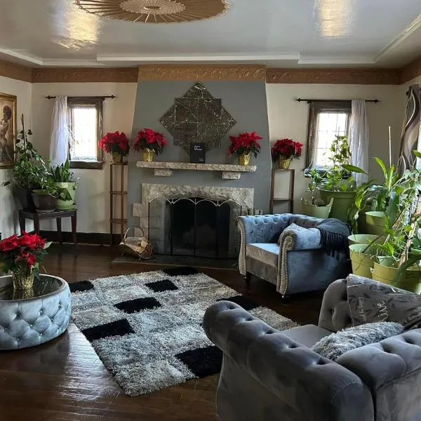 Marygrove Manor, hotel di Detroit