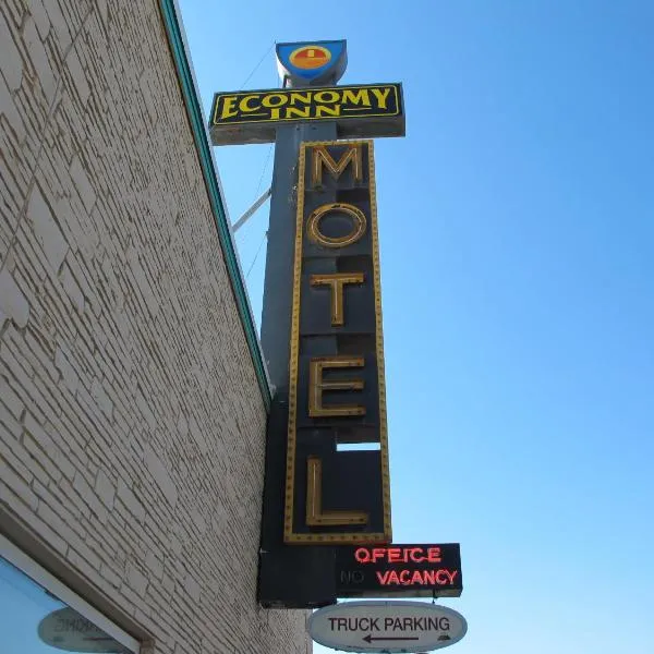 Economy Inn Ontario, отель в городе Онтэрио