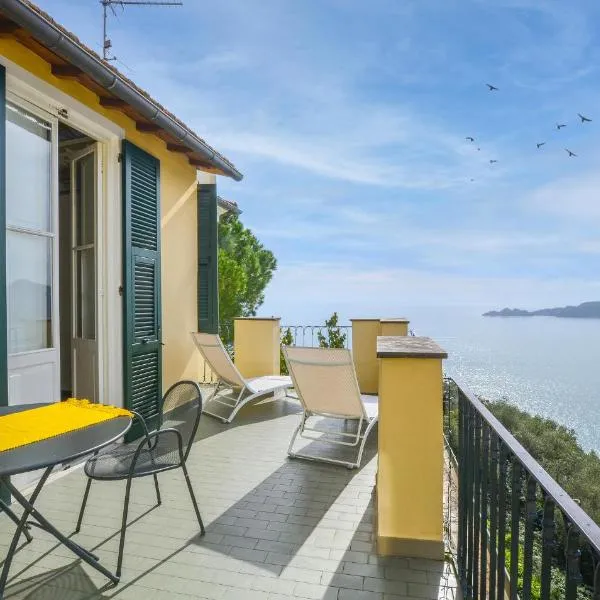 3 Bedroom Amazing Apartment In Zoagli,佐阿利的飯店