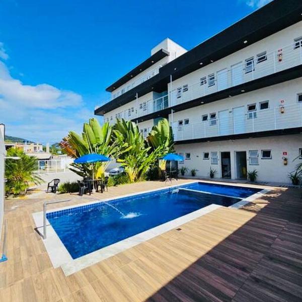 Loft 16 e 05 - Maranduba com piscina próximo a praia