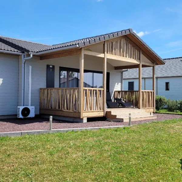 Chalet confort 3 chambres, piscine chauffée, entre mer et nature près du Golfe du Morbihan - FR-1-783-3, ξενοδοχείο σε Marzan