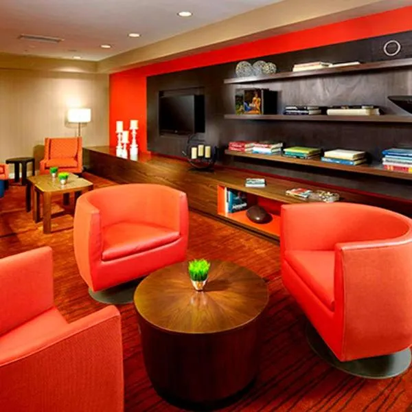 Courtyard by Marriott Akron Stow, hotel di Hudson
