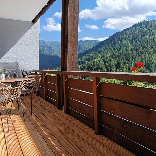 Bergkristall Ruhe und Aussicht auf 1100m, hotel in Sankt Lorenzen ob Murau