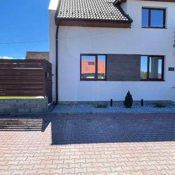 Fenyő Apartman, hotel in Odorheiu Secuiesc