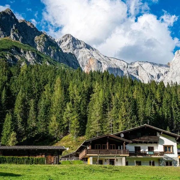 뮈르바흐암호흐크니그에 위치한 호텔 Mittereggalm