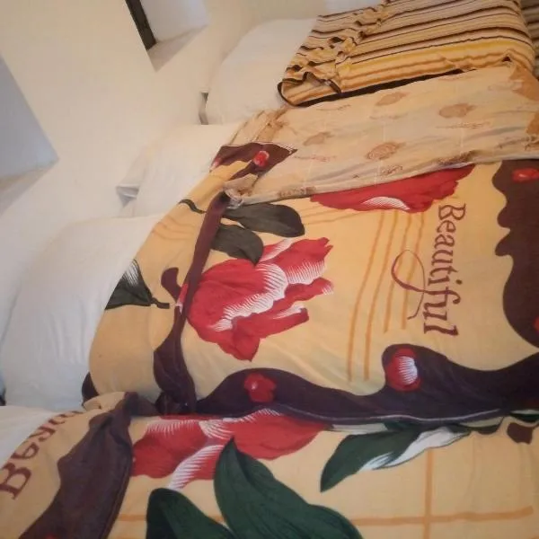 Guest house tassaoute, hotel di Toufrine