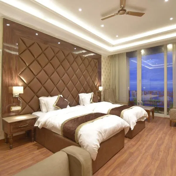 Grand Him Queen AC Centralized, hotelli kohteessa Dharamshala