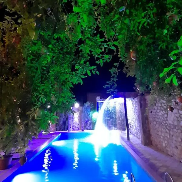 Hotel and Restaurant "VILLA GIVISI", hotel v destinaci Lagodechi