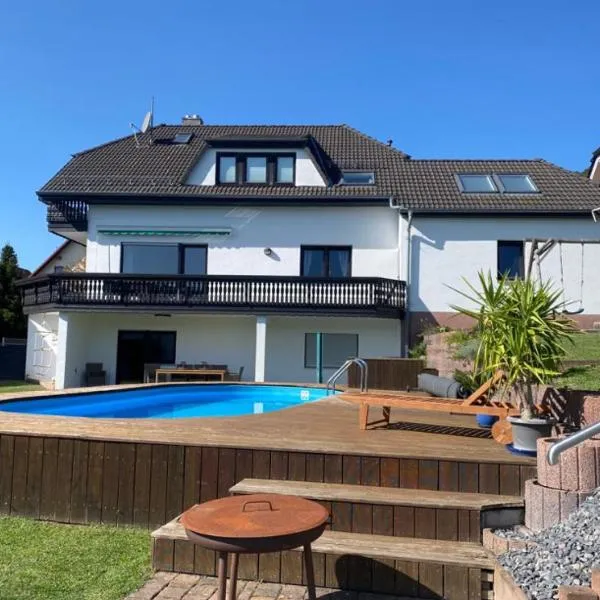 Ferienwohnung am Tor zum Thüringer Wald, hotelli kohteessa Plaue