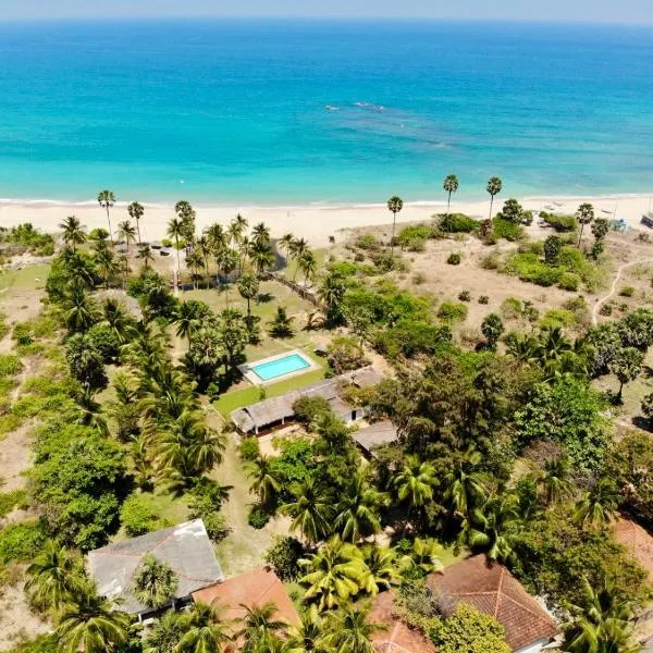 108 Palms Beach Resort, hotel in Trincomalee