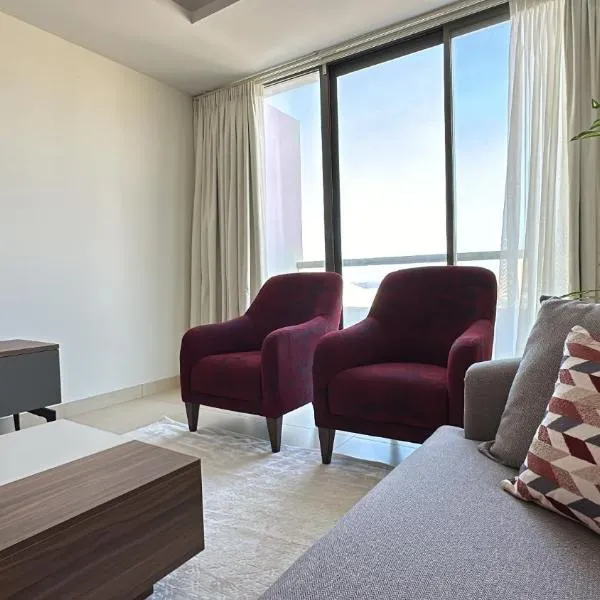 Elegant 3-Bed room Sea-View、マスカットのホテル