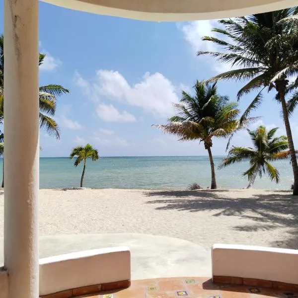 House of colors / Casa de los colores, hotel a Mahahual