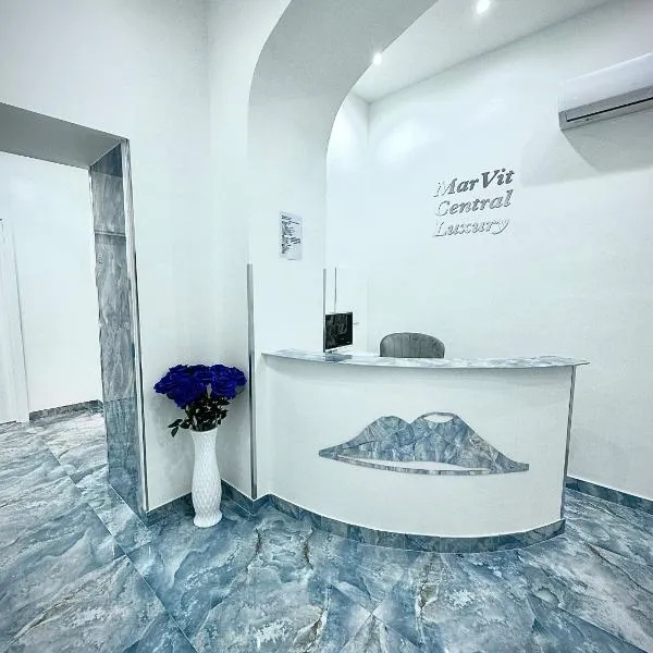 MARVIT CENTRAL LUXURY, hotel in Naples