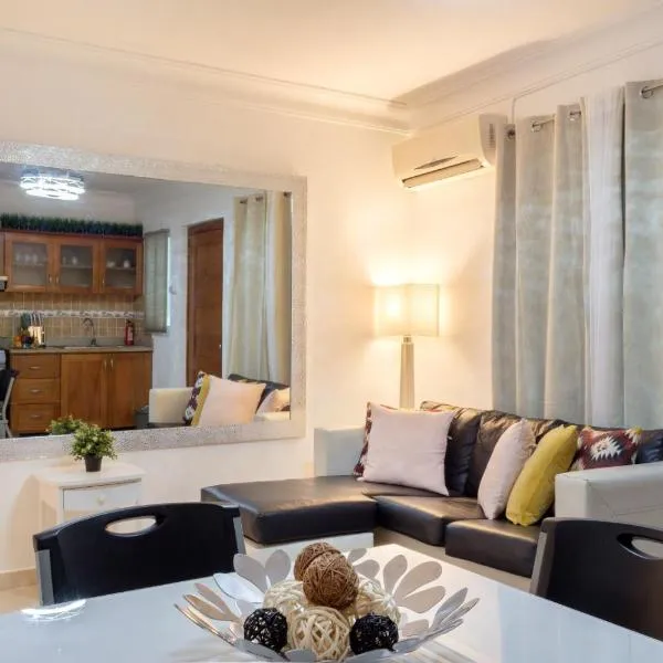 J. B Apartamentos, hotel in Santo Domingo