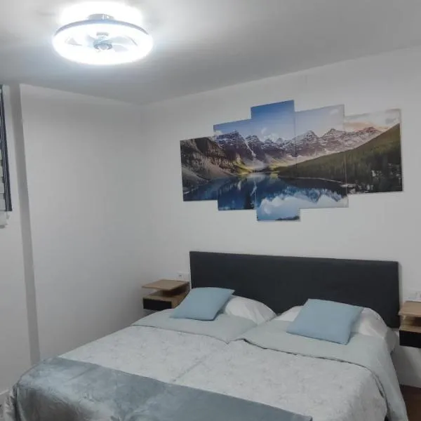 Estudio completo familiar, hotel v destinaci La Jonquera