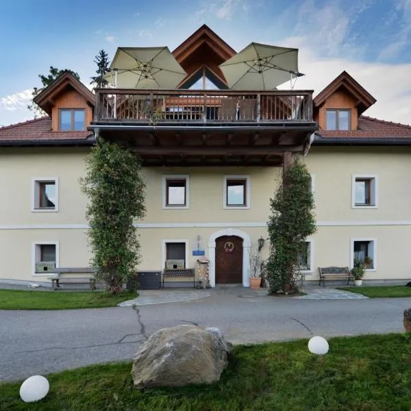 Little Farm Apartments, hotel v destinácii Feldkirchen in Kärnten
